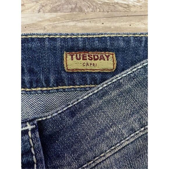 Silver Tuesday Capri Jeans Low Rise Distressed Cuffed Rolled Women’s Size W25 - Picture 5 of 9